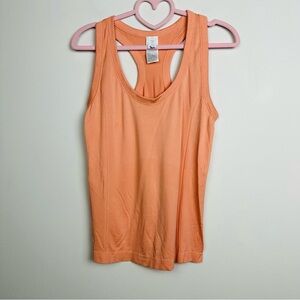 Old Navy Peach Fluid Seamless Fitted Tank Top Size Medium